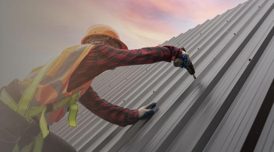 Professional gutter cleaning in Willow Wood, OH
